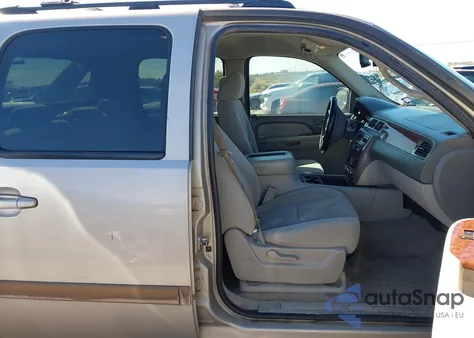 2007 Chevrolet Avalanche 1500 Lt из США, поврежденный, VIN 3GNEC12067G108202